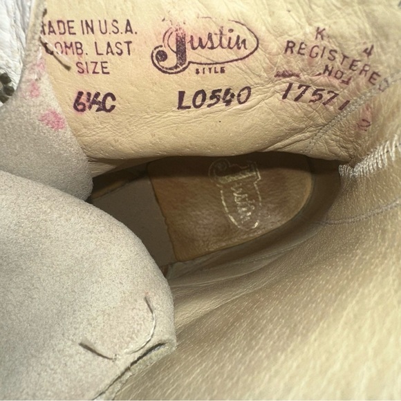 Vintage Justin Boots Women's Lace Up Boots in White and Brown Amazing Condition - Picture 7 of 7